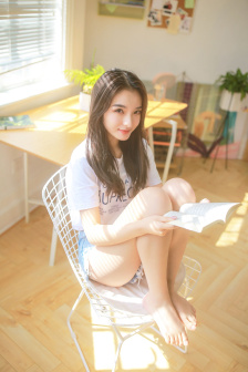 小岛みなみ